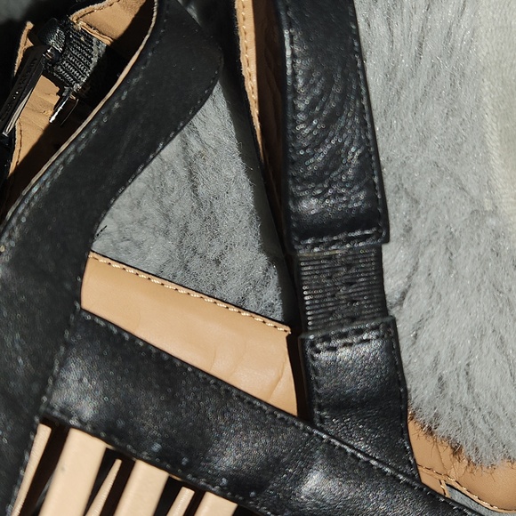 Calvin Klein (Nalo) S.10 Tan -White- Black Leather  Heels - Picture 11 of 12